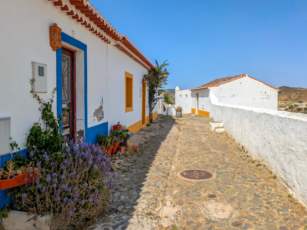 Colorful Mértola houses Colorful Mértola houses, Alentejo, Portugal